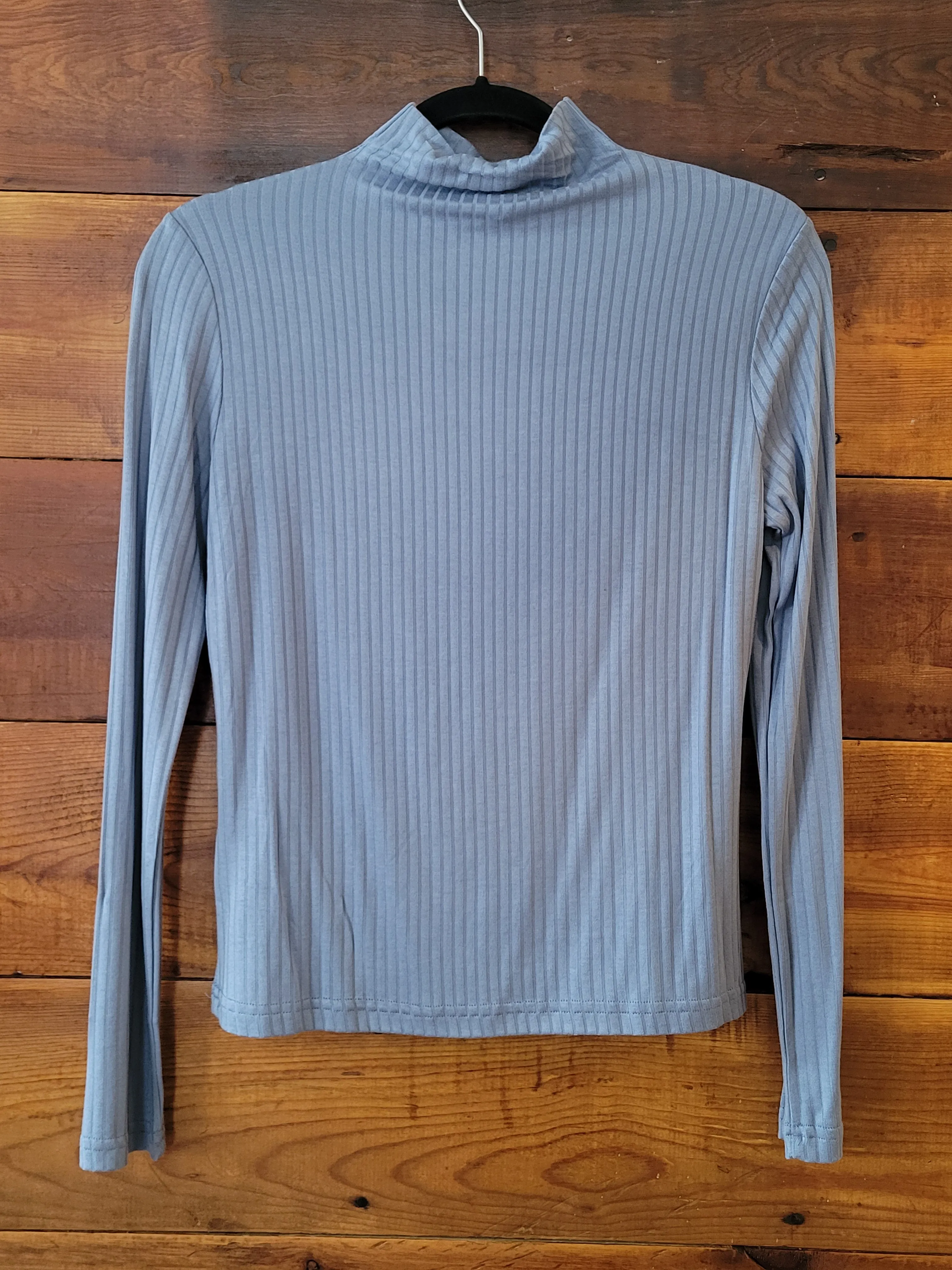 Ribbed Mock Neck