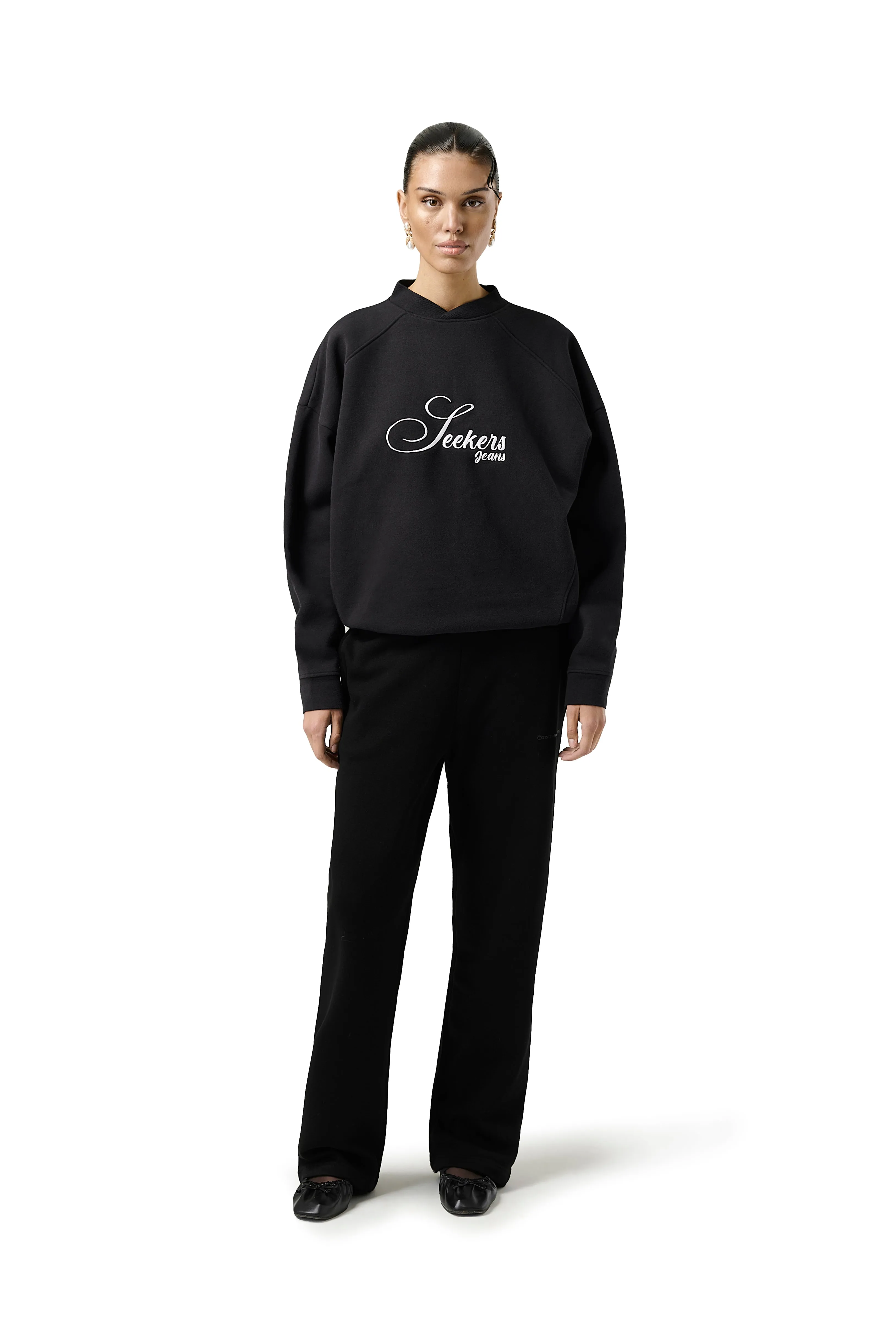 Seekers Classic Sweatshirt in Sooty